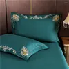 Sängkläder sätter 8 färger europeisk stil grön broderi bomullsuppsättning täcke täcke säng linne monterade ark kuddar hemtextiler