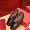 2023 Hommes Designer Robe Chaussures Boucle Noir Mat Cuir Luxe Mode Doux Hommes Casual Chaussures d'affaires Mariage Bal Soirée Chaussure avec boîte