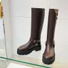 Stivaletti piatti rotondi lisci con suola spessa in pelle di vacchetta stivali mezzi spessi stivali con tacco grosso di design di lusso scarpe da donna di alta qualità taglia 35-40