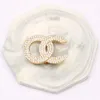 20 Styles Designmärke Desinger Brosch Women Love Crystal Rhinestone Pearl Letter Brosches Suit Pin Fashion Jewelry Clothing
