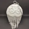 Evening Bags DG PEAFLOW Round Circular Gold Diamond Tassel Bridal Women Evening Party Crystal Clutch Bag Wedding Wristlets Purse 230925