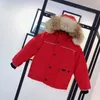 Męskie Down Parkas 2023 Zimowy nowy projektant kanadyjskich płaszczy dla dzieci Baby 2-12 chłopców