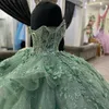 Mint Green Quinceanera klänningar Princess Sweet 16 år flicka födelsedagsfestklänningar med applikationer spetspärlor vestidos de 15 quinceanera