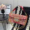Kedja kvinnors crossbody designer väska handväska duk tryckt kuddpåse enkla axelväska lyx designer väska multicolour
