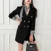 Kvinnorjackor 2023 Spring Autumn Short Lapel krage Kvinnor Vindbrytare Double Breasted Coat Elegant Trench Female