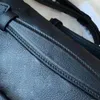 Luxurys Designer Bag Man Fanny Pack Womens Clatses Clastes FairShip Edual Outdoor Bumbag Fashion Elegant Bumbags Crossbody