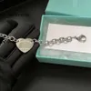 Chaîne Designer Chaîne Bracelet Pour Femmes Coeur Correct Marque Cercle Délicat Mode En Acier Inoxydable Cadeau De Luxe Qualité Cadeaux Famille Ami Couple