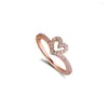 Bagues de cluster Rose Gold Couleur Bijoux Sparkling Wishbone Coeur pour femmes 2023 Bague de mariage de Saint-Valentin Cadeau Amis en gros