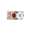 Bagues de cluster Mode Showy Vintage Bague de fiançailles Court Style Pierre rouge pour femmes Convient à l'usure quotidienne Bijoux de luxe légers