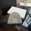 Neue Mode Beanies Designer Beanie Winter Bean Männer und Frauen Motorhaube Warme Mütze vielseitige Holzmütze Temperatur Kalte Mütze Skimützen Europa Tide Muti Farben sehr schön