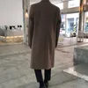 Męskie mieszanki wełniane IEFB jesienne męskie zimowe wełniane płaszcz Koreańskie czarne grube płaszczowe kurtki z długim rękawem 230923