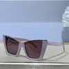 Designer Solglasögon Kvinnor Fashion Style Square Frame Summer Polarised Sun Glasses Classic Retro 9 Colors Valfritt med Box SL570