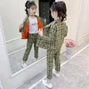 Kläder sätter koreansk version Vintage Greenpink Plaid Jacket Pants Suit Girls Simple Fashion Double Breasted Tops Trousers 2st Set 6-14Y