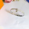 Vintage luksusowa bransoletka 925 srebrna nowa designerska bransoleczka jesień dziewczyna miłosna biżuteria z prawidłową logo stal nierdzewna bez zanikania wysokiej jakości bransoletki