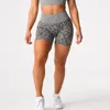 Aktiva shorts nvgtn vild leopard korta leggings hög midja sömlösa kläder kvinnor träning stickad logotyp yoga fitness kläder gym