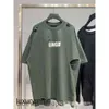 Mode män balencigss designer t shirt höga män tees version b trasig hål kort ärm varumärke Paris tung industri tvätt burst l 977x