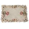 Tapetes de mesa Modern Place Mat Pad Pano Bordado Copo Caneca Café Chá Doily Bebida Decoração de Natal Jantar Festa Cozinha