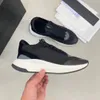 Zapatos casuales de calidad de diseñador 2023 hombres y mujeres de lujo blanco negro triple rosa zapatillas planas para correr zapatos para caminar para hombres