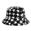 Stingy Brim Chapéus Quente Buckethats Luxo Inverno Ao Ar Livre Férias Homens Mulheres Panamá Chapéu Houndstooth Engrossado Macio Faux Pele Coelho Pescador Cap 230916