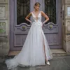 En dentelle Robes de mariée sans dos côté cotes nuptiales divisées 3D appliqués cuirs transparent un colocinement une ligne tulle sweep vestido de novia 407