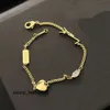 Corrente top moda corrente pulseiras mulheres amor bangle cão tag link letras designer jóias pingente 18k banhado a ouro falso pingente de aço inoxidável amor presente pulseira