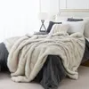 Manta envolvente Battilo de piel sintética para cama, decoración de lujo, manta súper suave y difusa para invierno, cálida y acogedora manta 230923