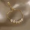 Braccialetti con ciondoli Braccialetti con zirconi regolabili scintillanti di lusso per le donne Nuovo braccialetto placcato in oro di alta qualità Gioielli da sposa Regalo di compleanno Q230925