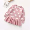 Jurken voor meisjes 1-5T Peuter Kid Babymeisjeskleding met lange mouwen Hartprint Gebreide jurk Elegant Schattig Zoet Warm Winteroutfit 230925