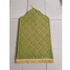 Tapijten Gebed Mat voor Moslim Ramadan Flanel Tapijt Aanbidding Knielen Embossing Vloer Antislip Zachte Draagbare Reizen Tapijt 230923