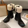 Diseñador -Botas Beeled Fur High Tacones para mujer Botas de lluvia altas hasta la rodilla Suelas de goma impermeables Zapatos de plataforma Zapatos de lluvia al aire libre Zapatos de fábrica de diseñador de lujo