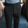 Abiti da uomo 2023 Pantaloni eleganti da lavoro estivi da uomo Strisce classiche Abito casual sottile Pantaloni sociali da ufficio per feste di nozze