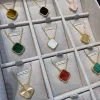 Yeni Klasik Moda Kolye Kolyeleri Dört yapraklı yonca madalyon kolye son derece kaliteli tasarımcı mücevherleri 18k kaplama altın kadınlar için hediye
