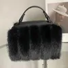 Nerz Pelz Tasche Weibliche Schwarz Weiß Handtasche Echte Umhängetaschen Umhängetasche für Frauen Winter Pelzigen Messenger Hand 220923