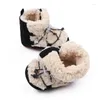 Botas BeQeuewll Nascidas Meninas Neve Coral Fleece Inverno Bonito Tornozelo Quente Bebê Caminhando Sapatos para Criança Infantil