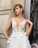 Dantel Sırtsız Gelinlik Yan Split Gelin Gowns 3D Aplike Sheer Bileau Boyun Çizgisi Tül Süpürme Tren Vestido De Novia