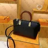 حقيبة الكتف الكتف Crossbody Bag Bags حقائب اليد الأزياء الفاخرة عالية الجودة كبيرة السعة بو حقيبة التسوق الجلدية محفظة Changchen-230922-50