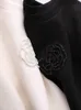 Kvinnors hoodies tröjor koreanska mode svarta vita tröjor o nacke tröjor lapptäcken toppar höst vinter långärmad kawaii drar streetwear casual 230926