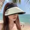 Beralar 2023 Kore tarzı şapka kadınlar C mektubu Straw Dokuma Hava Üst Güneş Koruma Seyahat Tatili Yaz