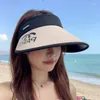 Beralar 2023 Kore tarzı şapka kadınlar C mektubu Straw Dokuma Hava Üst Güneş Koruma Seyahat Tatili Yaz