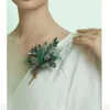 Broches de couleur contrastée, feuille de papillon brodée à la main, broche romantique, épingle de Corsage, accessoires de manteau pour robe de femme