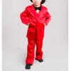 Tute Abito estivo per ragazzo Raso con risvolto Due bottoni Blazer Stage Catwalk Performance Costume casual 3 pezzi Abbigliamento per bambini Ragazzi 230925