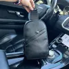 Avenue Sling Bum Bag Мужские нагрудные сумки Классические дизайнерские сумки на плечо Мужские роскошные дизайнеры Кошелек через плечо Кошелек Hobos Сумочка для сообщений Tote A Ma Nies