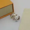 Europa Amerika Stil Ring Männer Dame Frauen Titan Stahl Gravierte Initialen Emaille Blume Würfel Muster Liebhaber Ringe Größe US6-US9289u