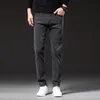Jeans voor heren 2023 lente nieuwe heren regular fit rookgrijs klassieke stijl zakelijke mode hoge elasticiteit denim broek mannelijke merkbroek 230926