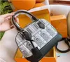 Najnowsze limitowane edycja Kobiety Messenger Bag luksusowy pałac graffiti litery mini damowe torby skorupowe projektantek zamek błyskawiczny