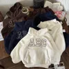 Kläder sätter barnfleece kostymer isolerade baby pojke vinter klädbokstäver pullover hoodie tröja topp byxor outfit girl tracksuit 230925