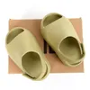 Chaussures pour enfants EVA Slides Runner Pantoufles Garçons Filles Mousse Pantoufle Jeunesse Designer Kid Tainers Nourrissons Tout-petits Enfants Desert Bone bébé chaussure noire