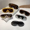 Luxus-Sonnenbrille für Damen, übergroße Unisex-Sonnenbrille mit zwei Gläsern, Unisex-Sonnenbrille mit großem Rahmen, cooler und futuristischer Stil, Punk-inspirierte Sonnenbrille für den Außenbereich