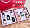 Top Unisexe Perfume Gift sets 7.5 ml 8 / 10pcs Cherry Suede oud Wood Peach Neroli Fabulous EDP Designer Lastion de gros favori