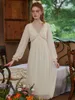 Vêtements de nuit pour femmes Sexy Femmes Printemps Automne Col V Fée Modal Pyjama Chemises De Nuit Avec Coussin De Poitrine À Manches Longues Vintage Princesse Chemise De Nuit